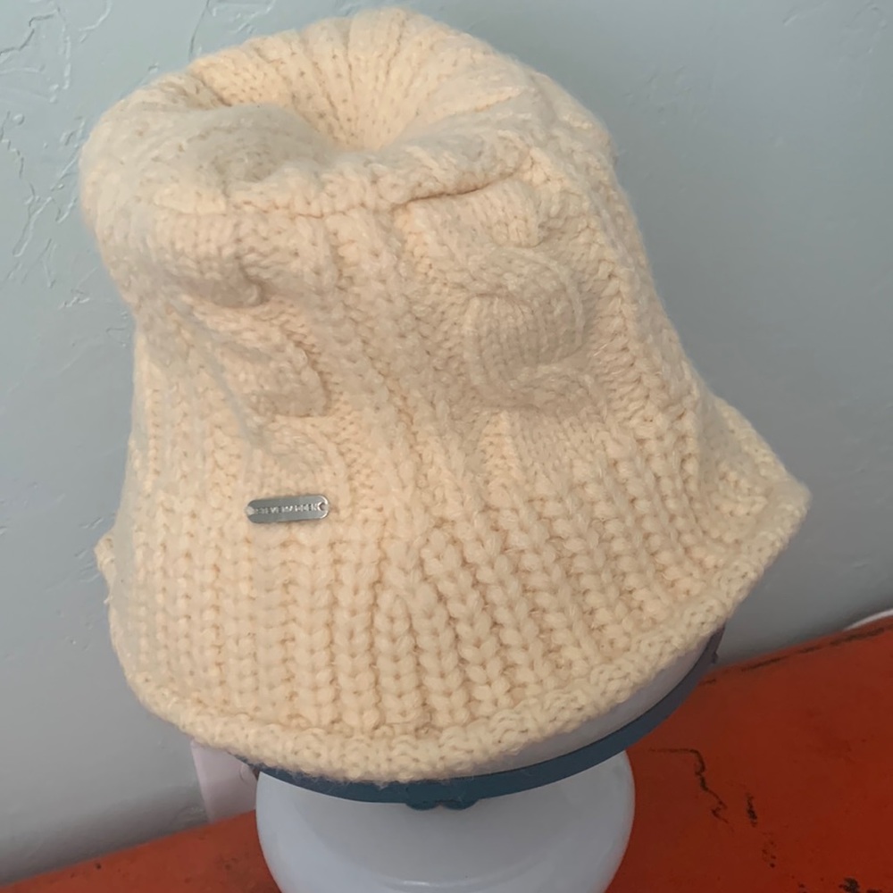 Steve Madden bucket hat
